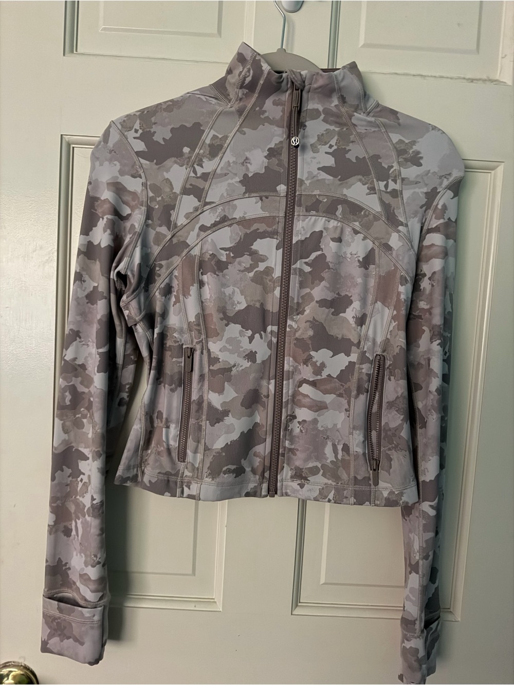 lululemon athletica Women’s Gray Camo Zip-Up Jacket